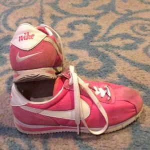 Pink NIKE Cortez 🎀 Size 7